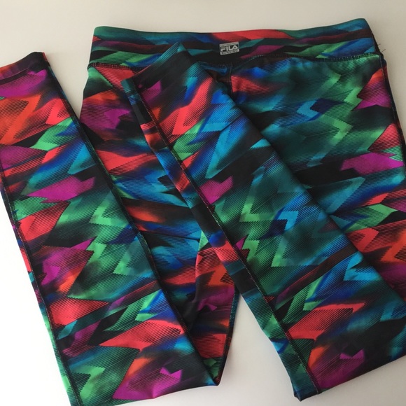 FILA Graphic Multi Capri Workout Leggings Sz S - Picture 3 of 3